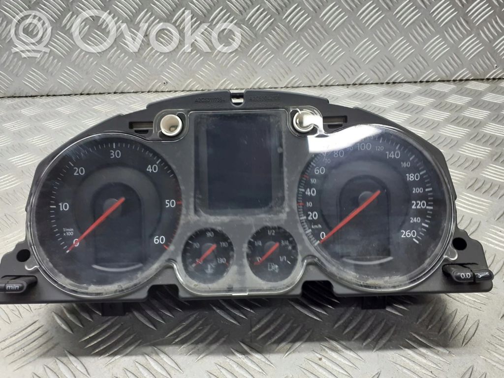 Volkswagen PASSAT B6 Tachimetro (quadro strumenti)