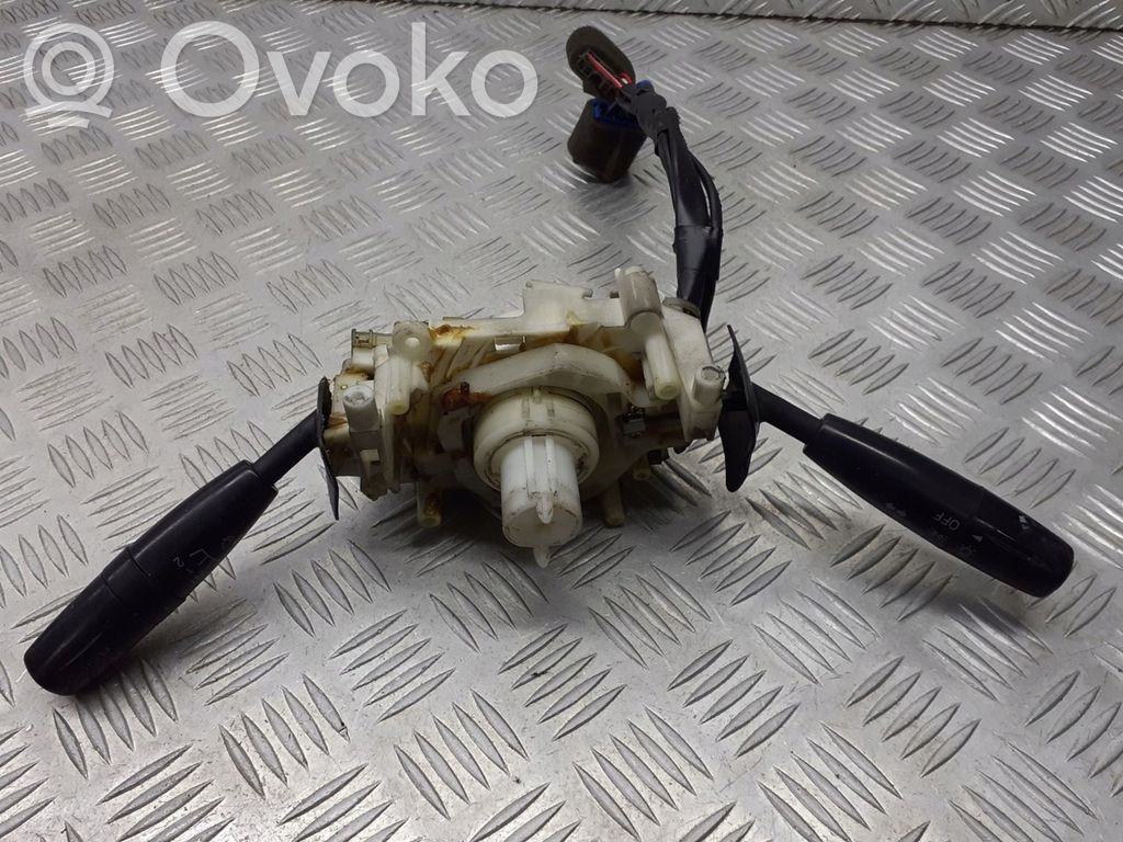 KIA Rio Interruptor/palanca de limpiador de luz de giro 