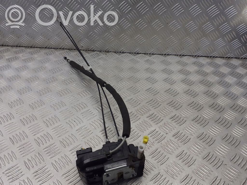 Nissan Tiida C11 Zamek drzwi przednich 