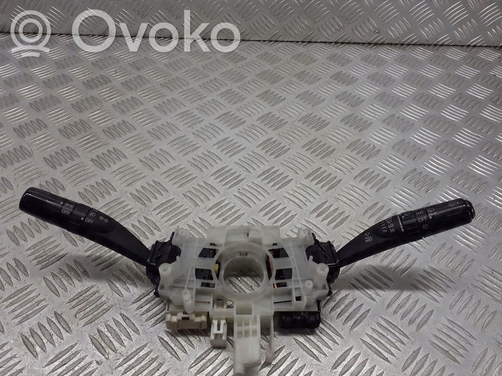 Subaru Legacy Commodo, commande essuie-glace/phare 