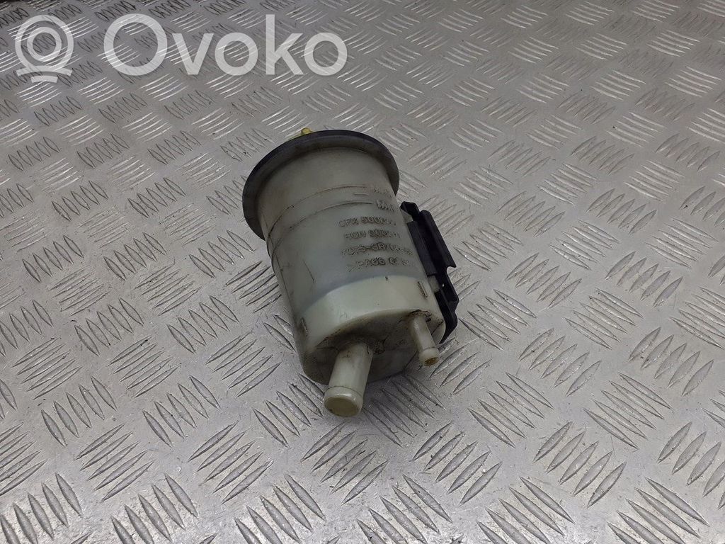 Ohjaustehostimen nestesäiliö   QFX500060