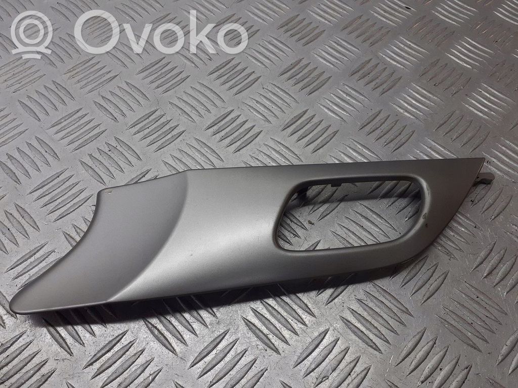 Peugeot 407 Mască ușă față (turnată) 