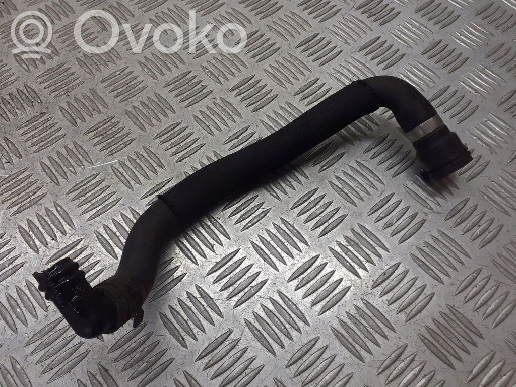 Audi A8 S8 D3 4E Engine coolant pipe/hose 