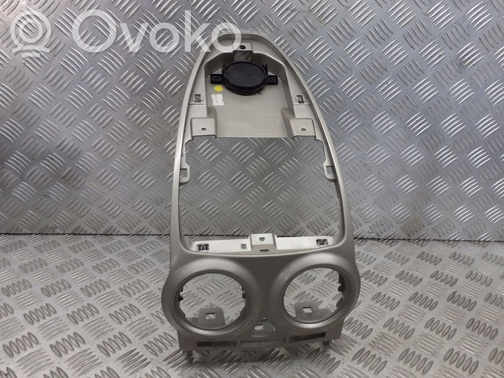 Opel Corsa D Rămă unitate radio/GPS 