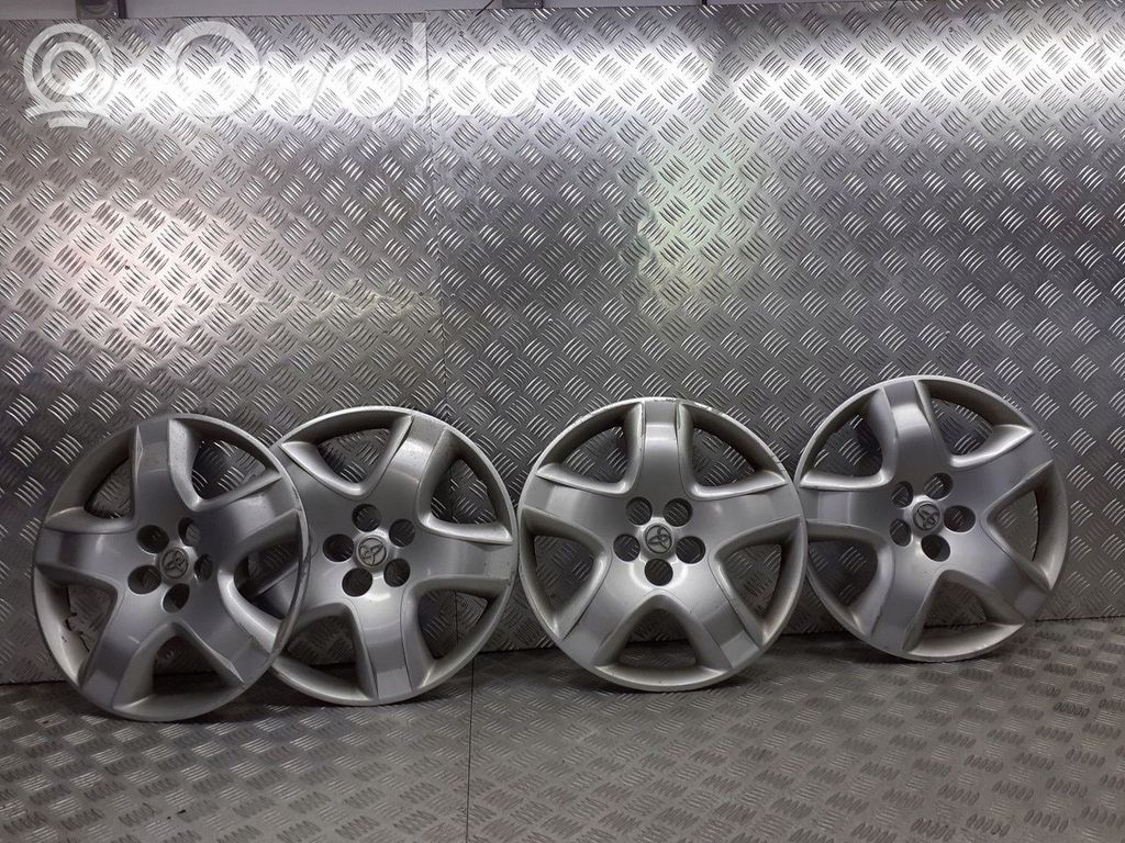 Toyota Matrix (E130) Ornament central jantă R16 