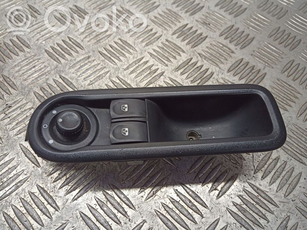 Przyciski szyb   8200356515