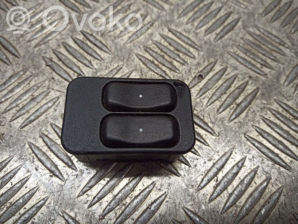 Przyciski szyb   90561088