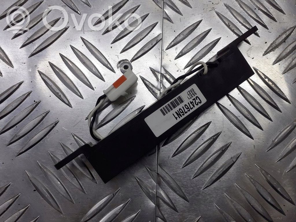 Mazda 5 Aerial antenna amplifier 