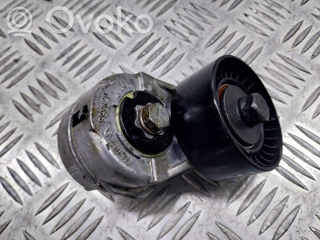 Alfa Romeo 147 Koło pasowe napinacza paska alternatora 