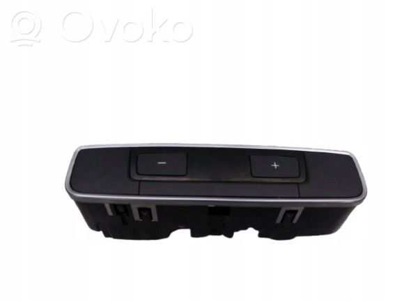 Interruptor de control del ventilador interior   8W0919158