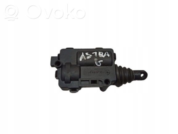Motor de bloqueo de puertas   13118786