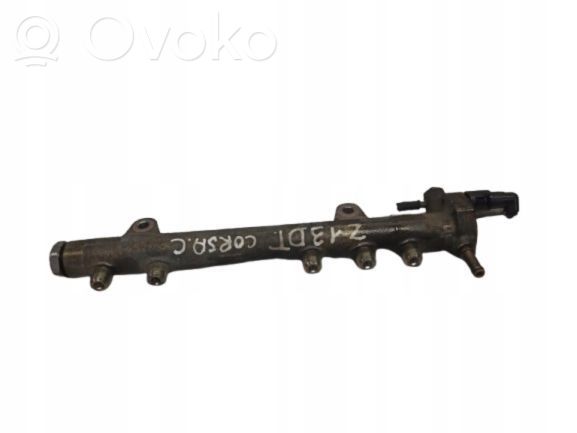 Opel Corsa C Listwa wtryskowa 