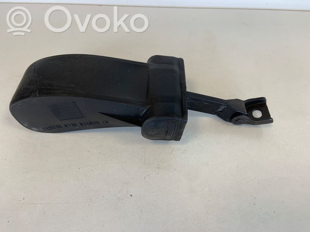 Audi Q7 4M Takaoven pidätin 