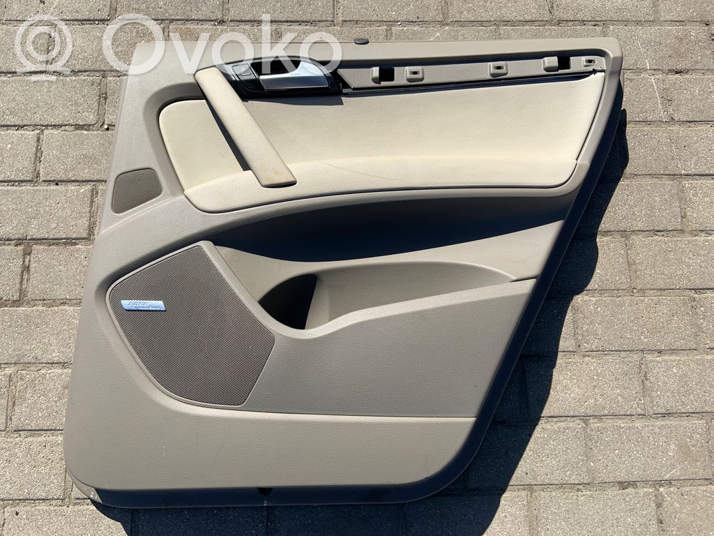 Audi Q7 4L Boczki / Poszycie drzwi tylnych 