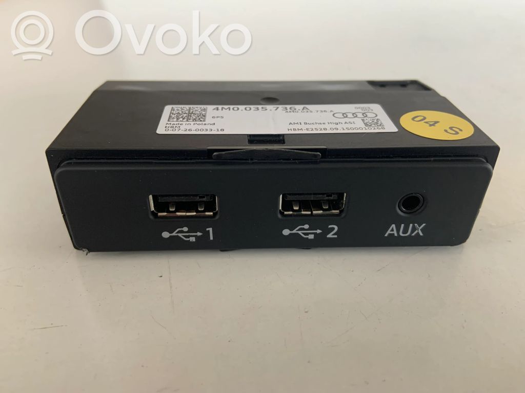 Audi Q7 4M USB socket connector 