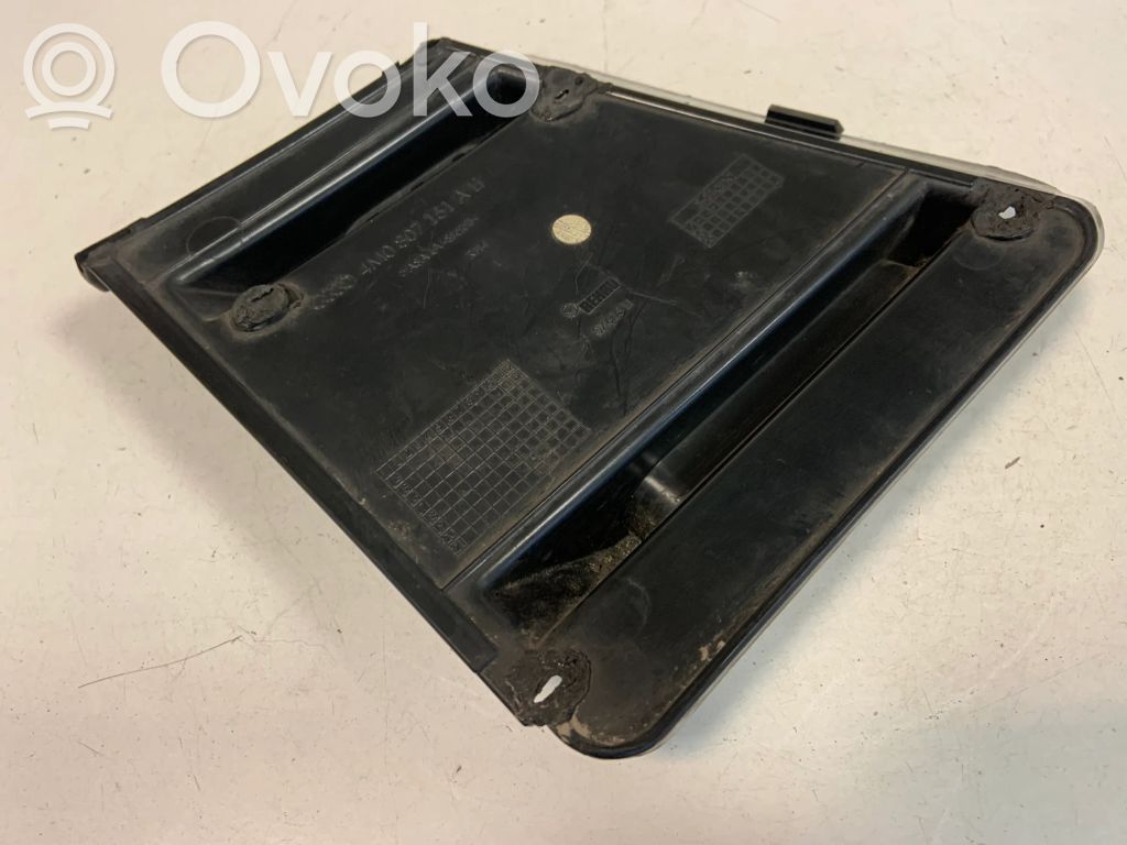 Audi Q7 4M Mascherina inferiore del paraurti anteriore 