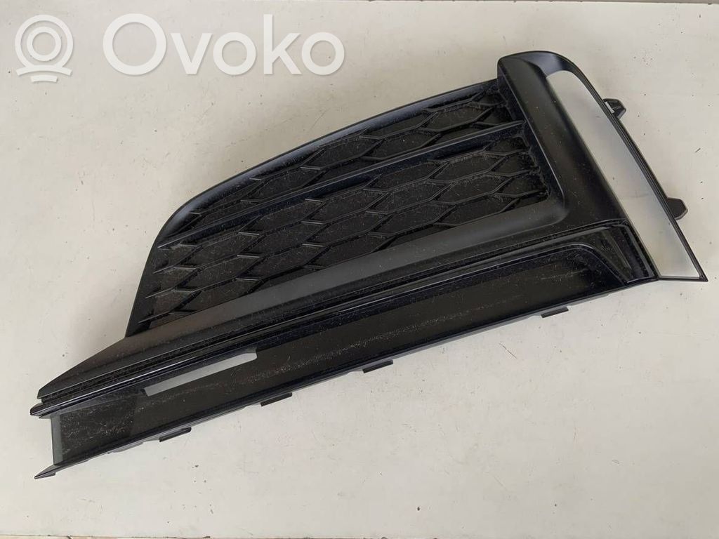 Kratka dolna zderzaka przedniego   8W6807681F,8W6807681FFUQ