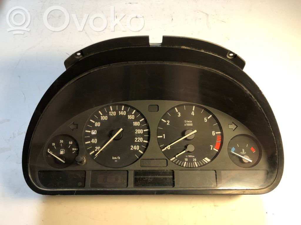 BMW 5 E39 Nopeusmittari (mittaristo) 