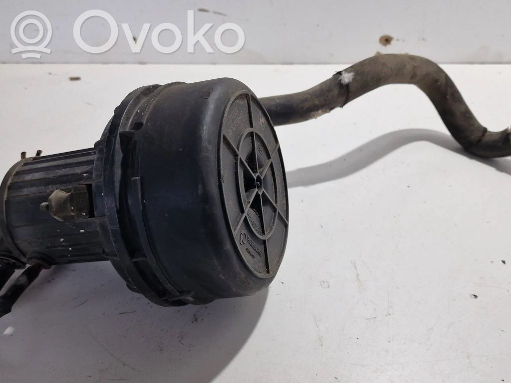 BMW 5 E60 E61 Secondary air pump 