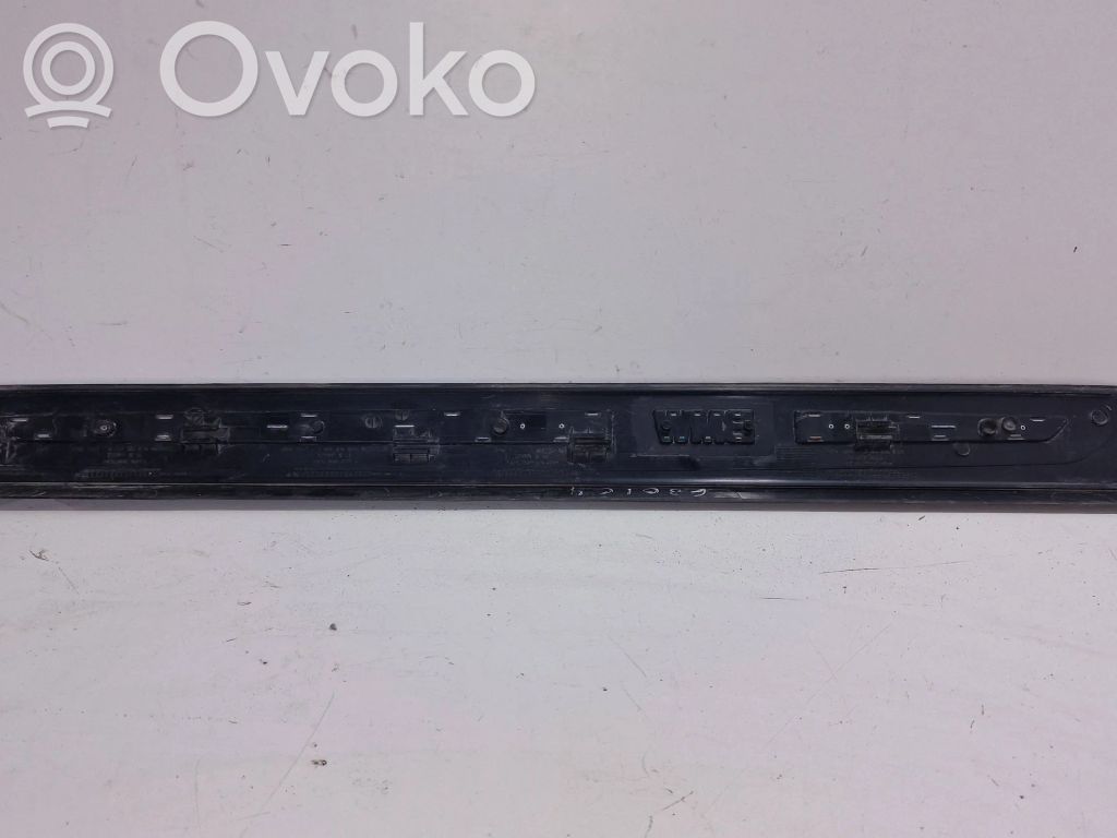 BMW 6 E63 E64 Side skirt front trim 