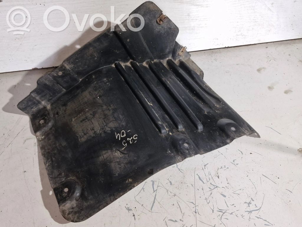 BMW 5 E60 E61 Rivestimento paraspruzzi passaruota anteriore 