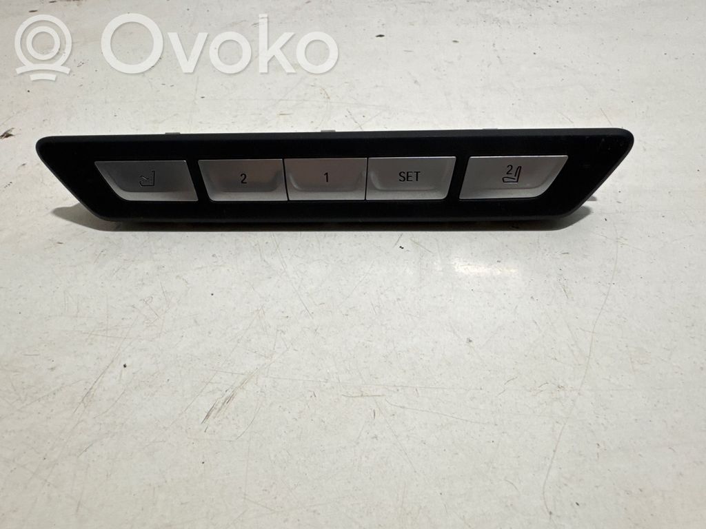 BMW 7 G11 G12 Przyciski sterowania fotela 