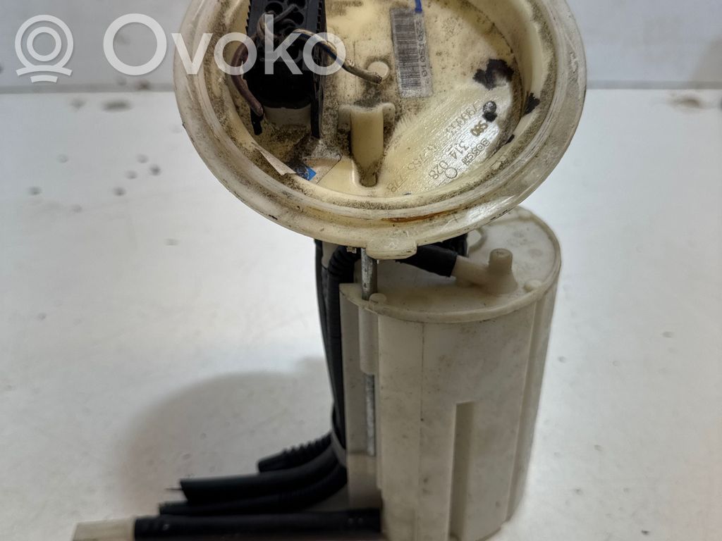 BMW 5 E60 E61 Bomba interna de combustible 