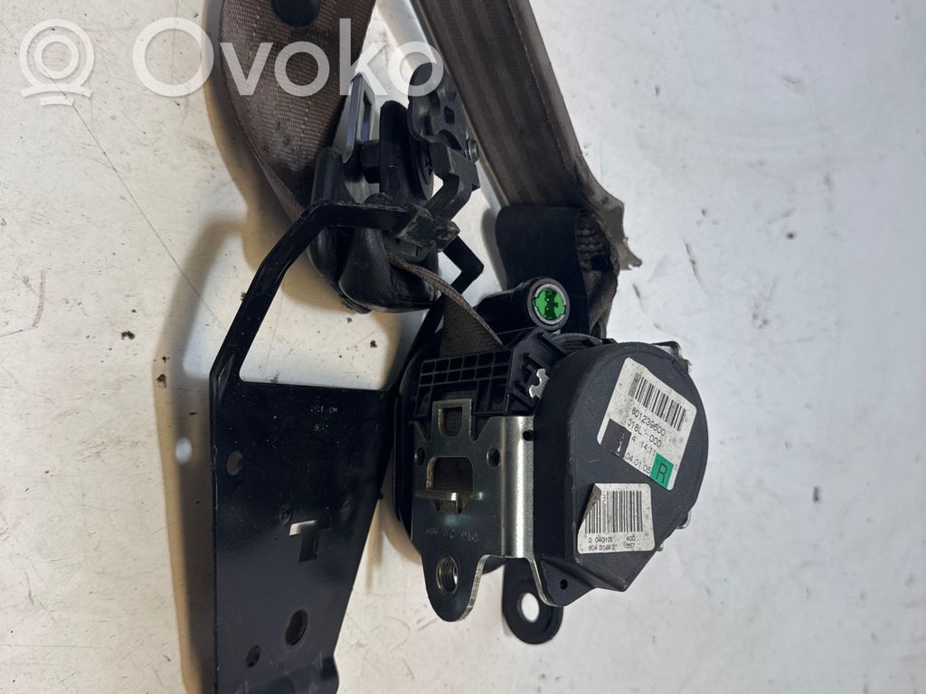 Volvo XC90 Cinturón trasero 