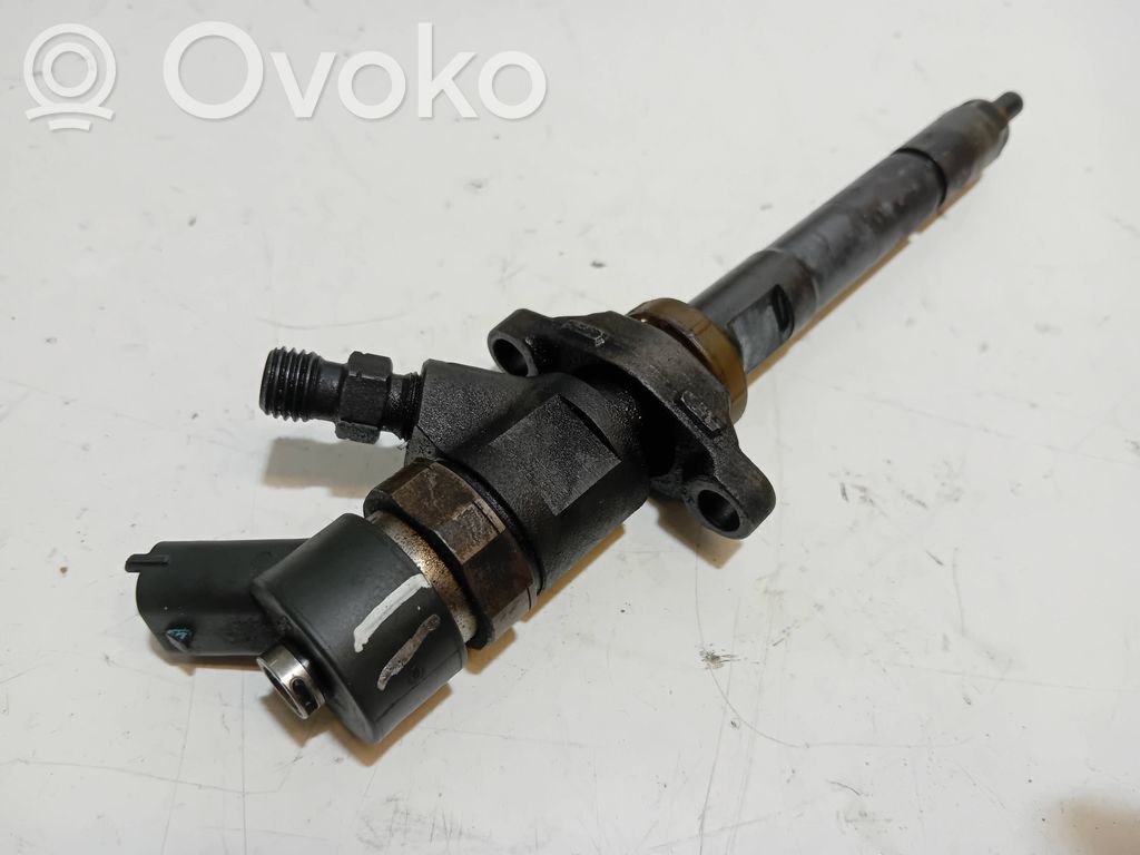 Fuel injector   044511029