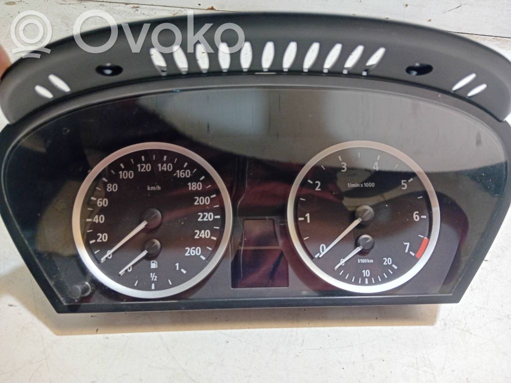 Speedometer (instrument cluster)   110080213,62116958592,213363026696