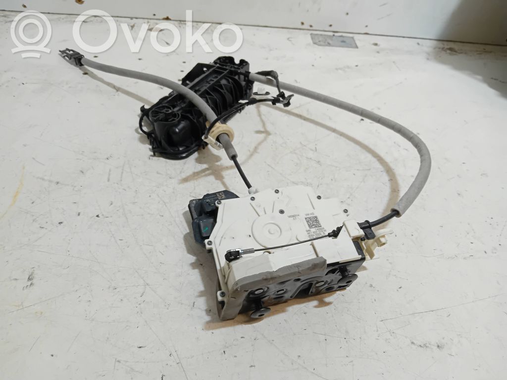 Volkswagen ID.4 Zamek drzwi przednich 