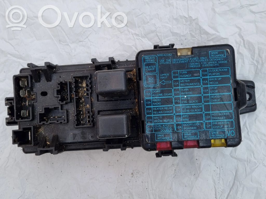 Mitsubishi Pajero Set scatola dei fusibili 