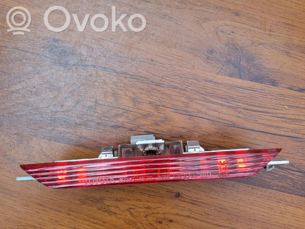 Lexus RX 300 Third/center stoplight 