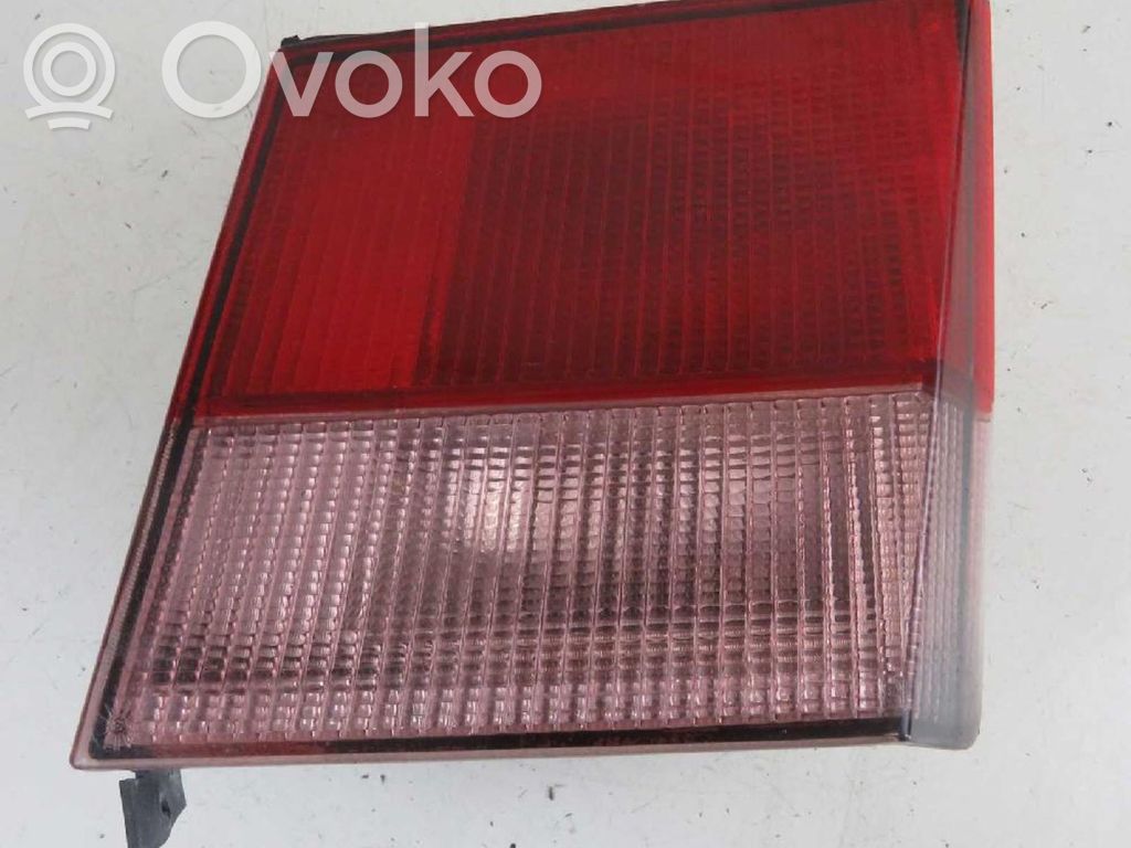 Lancia Dedra Takaluukun takavalot 