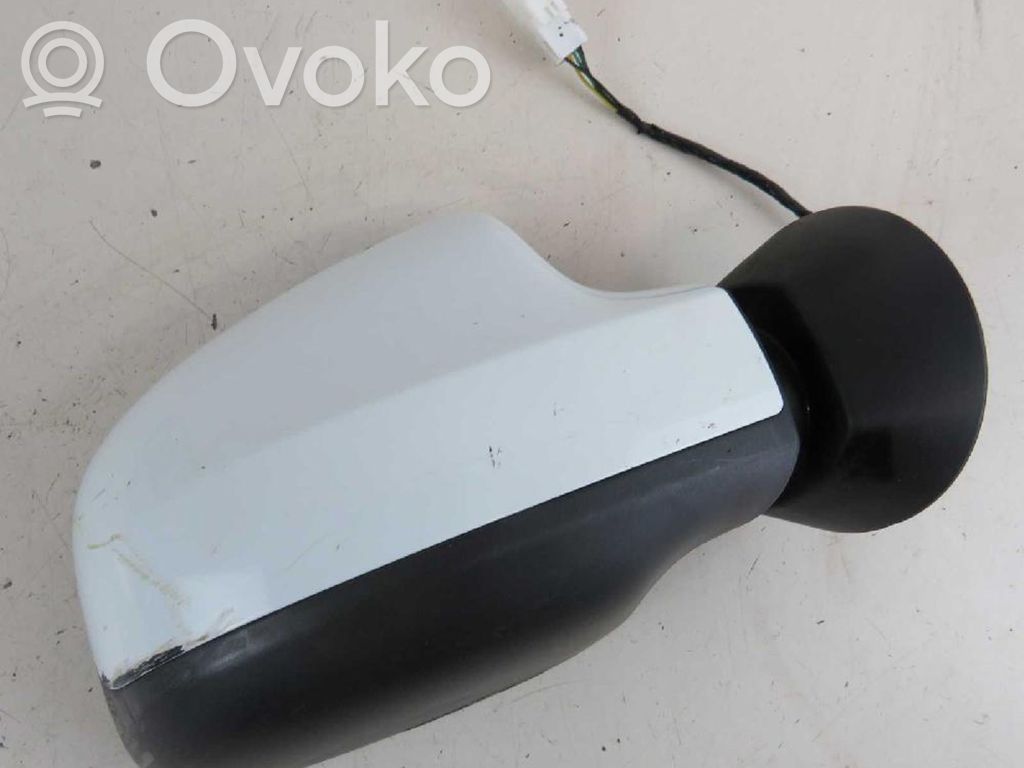 Dacia Sandero Elektryczne lusterko boczne drzwi przednich 
