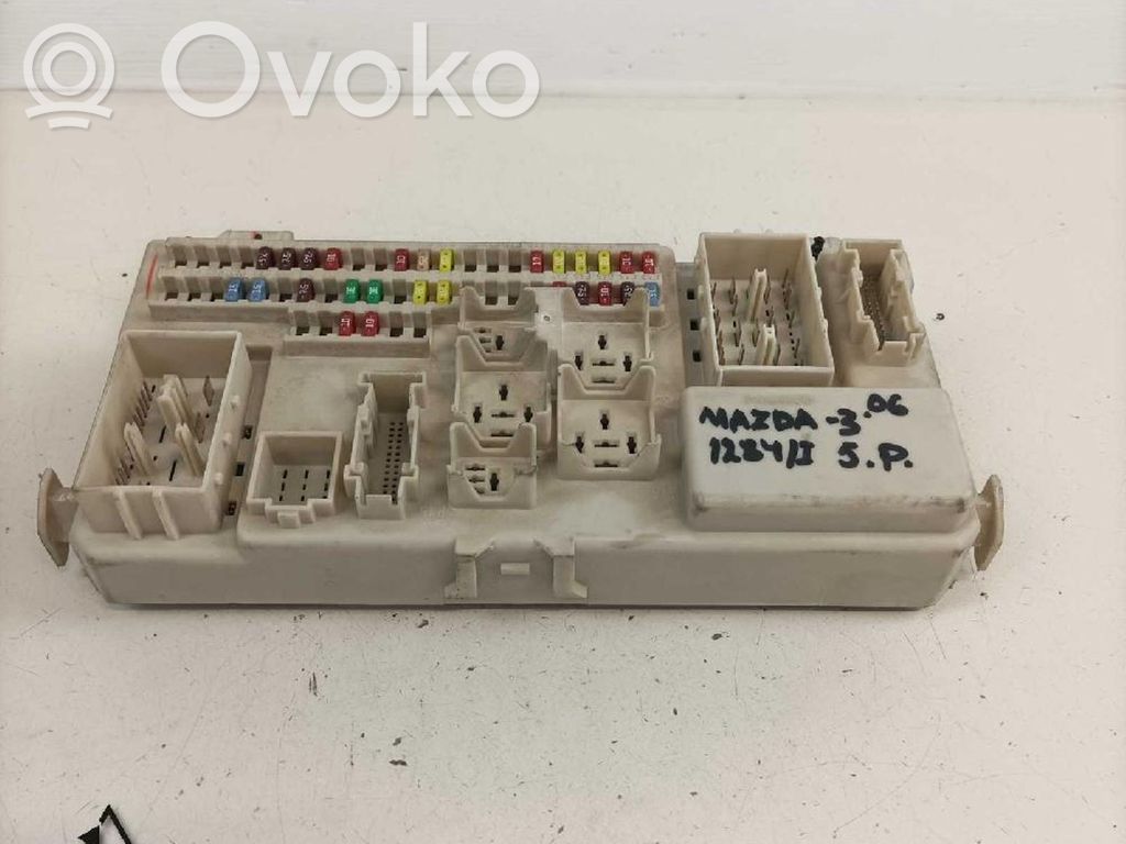 Mazda 3 I Skrzynka bezpieczników / Komplet 