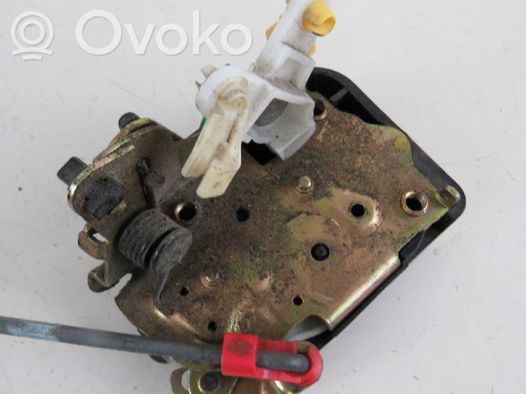 Chrysler PT Cruiser Rear door lock 