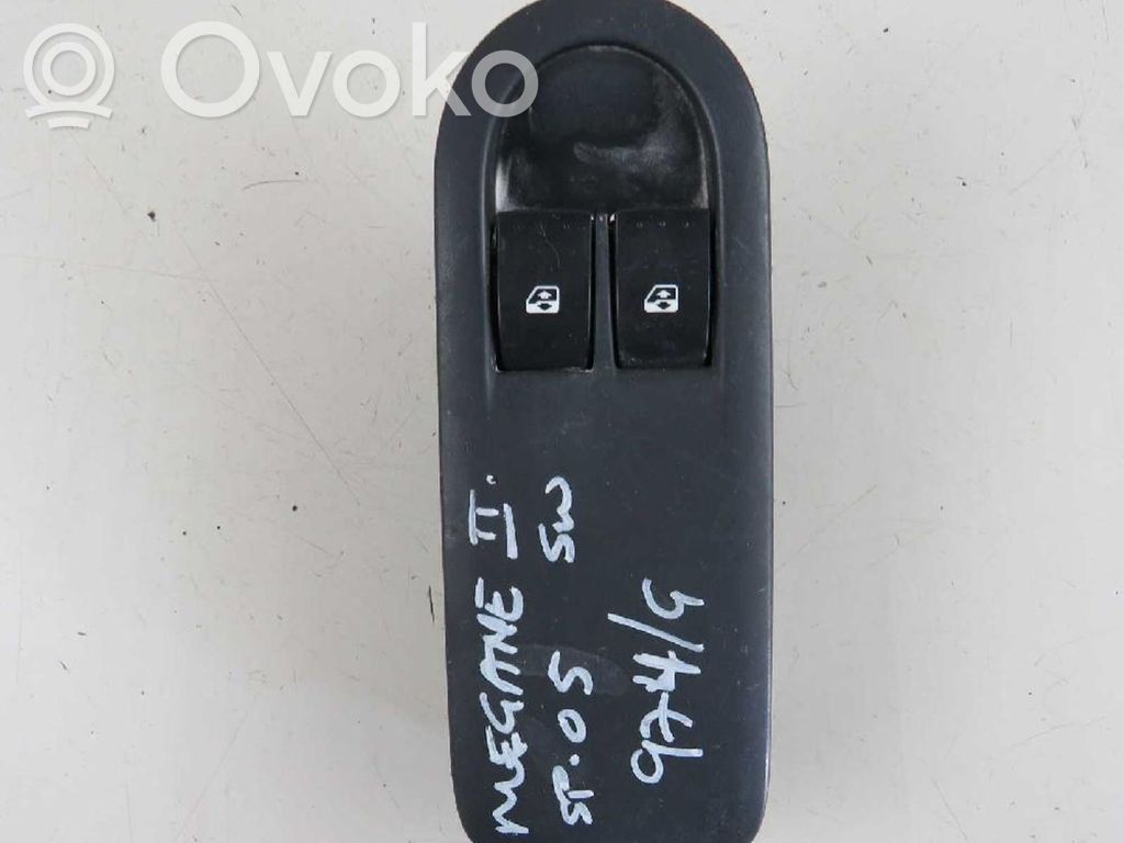 Renault Megane II Electric window control switch 