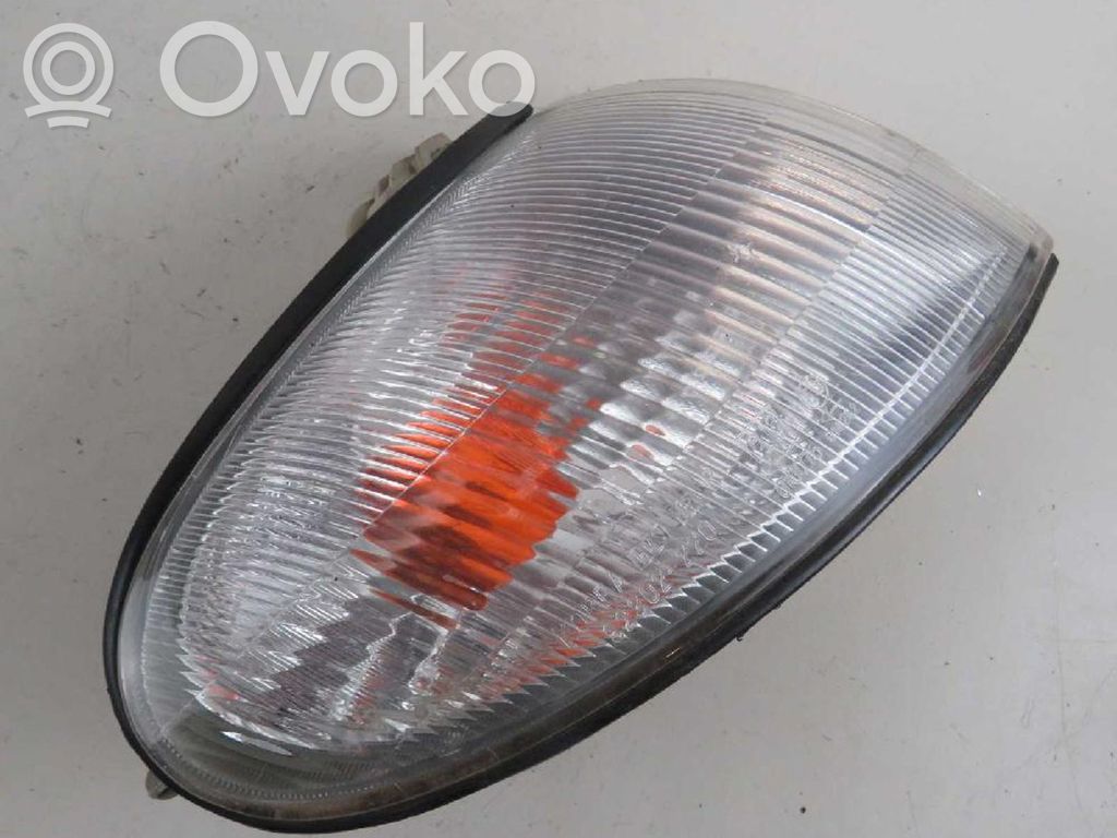 Hyundai Accent Front indicator light 