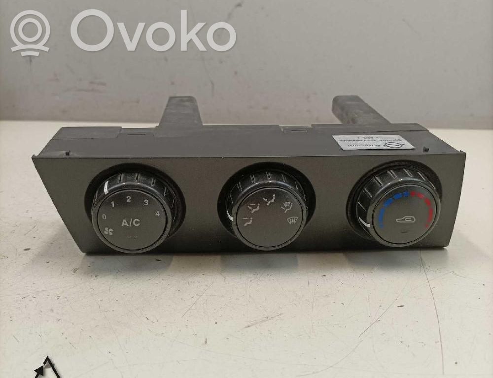 SsangYong Actyon sports I Gaisa kondicioniera / klimata kontroles / salona apsildes vadības bloks (salonā) 