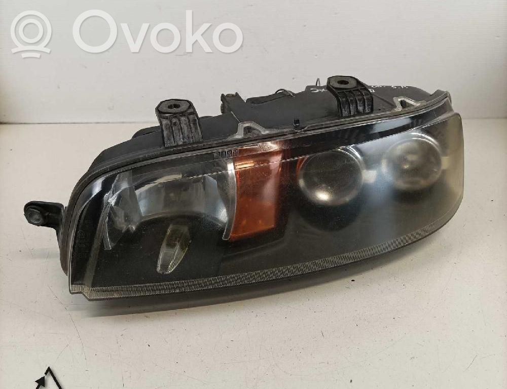 Fiat Punto (188) Klosze lamp przednich 