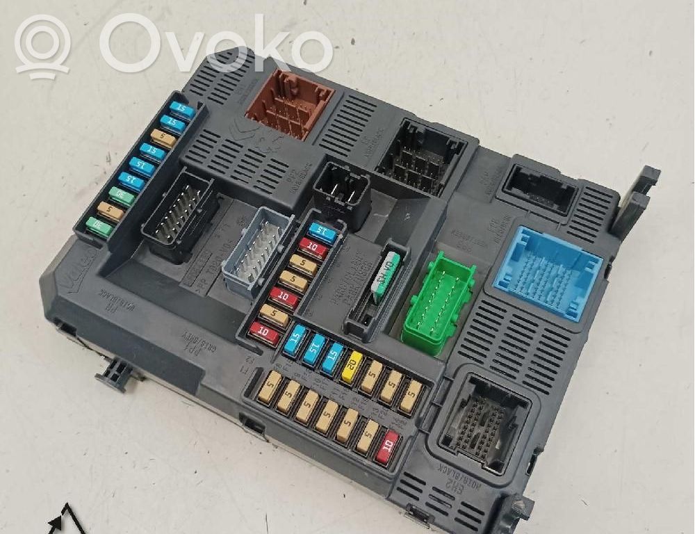 Fuse box set   E1064160,9807531680