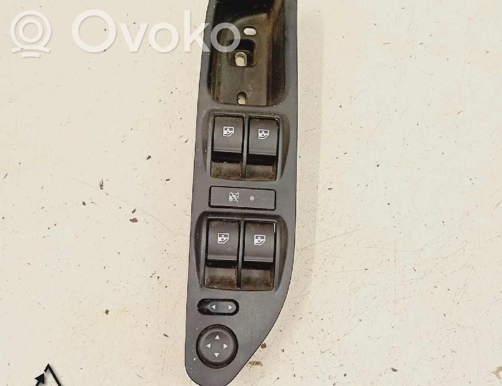 Fiat Tipo Electric window control switch 