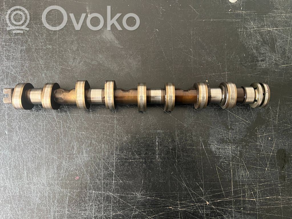 Camshaft   7567238
