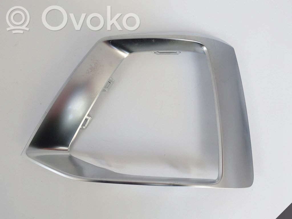 Etusumuvalon ritilä   8W6807967A