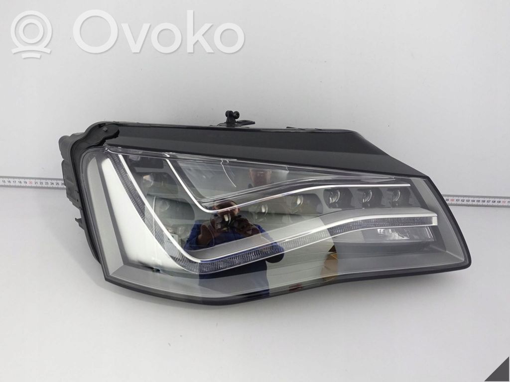 Audi A8 S8 D4 4H Lampa przednia 