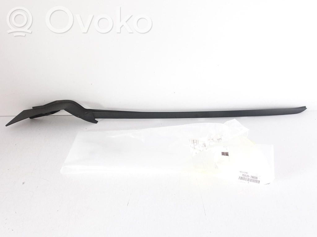 Lexus UX Windshield trim 