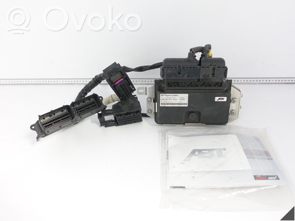 Volkswagen PASSAT B8 Engine control unit/module 
