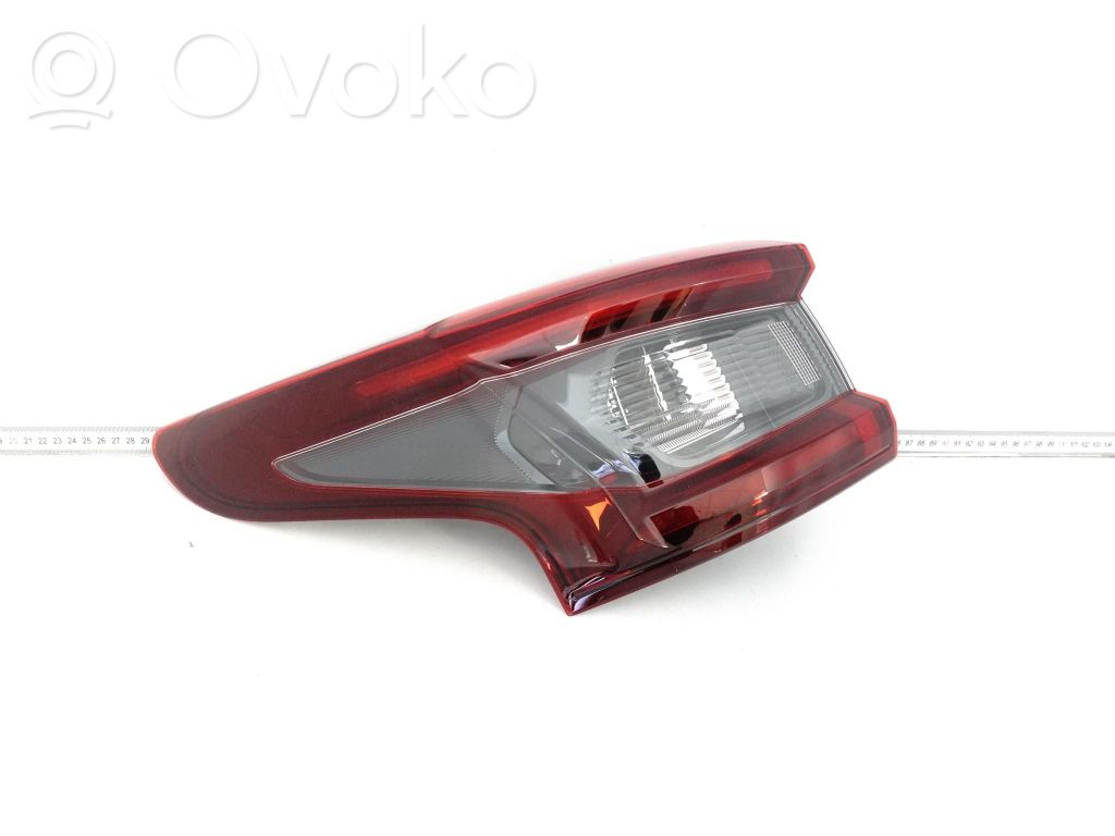 Nissan Qashqai Luci posteriori 
