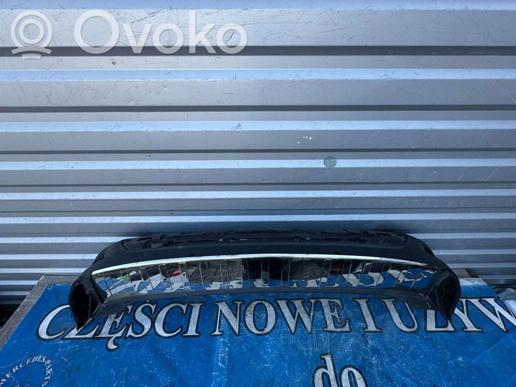 Ford Kuga II Apatinė bamperio dalis 
